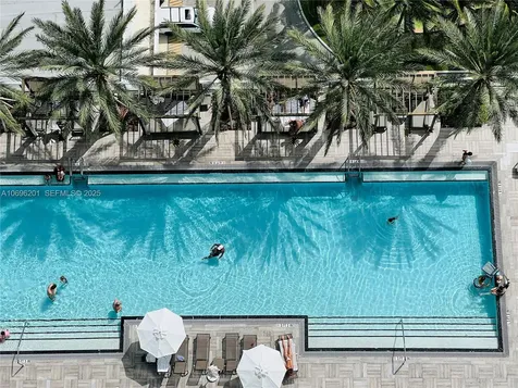 4111 S Ocean Drive Hollywood FL 33019