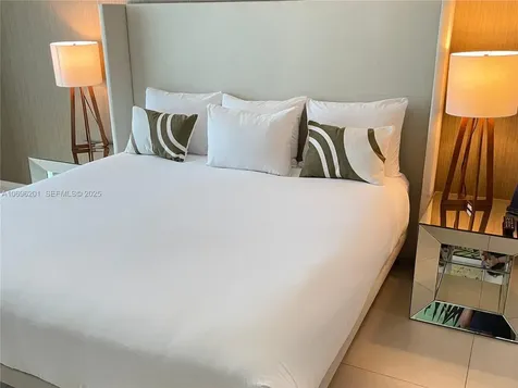 4111 S Ocean Drive Hollywood FL 33019