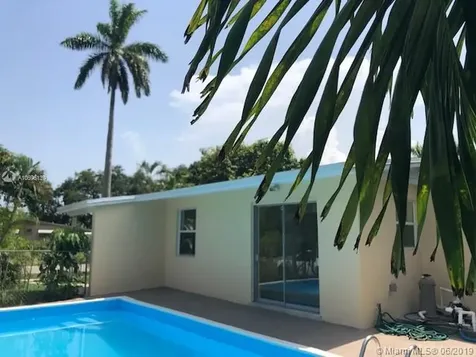 5501 SW 38th Court Davie FL 33314