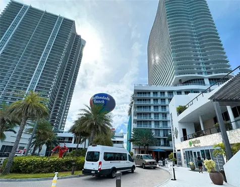 4111 S Ocean Drive Hollywood FL 33019