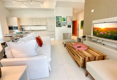 4111 S Ocean Drive Hollywood FL 33019