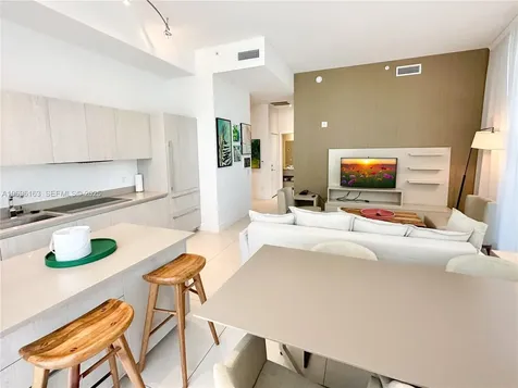 4111 S Ocean Drive Hollywood FL 33019