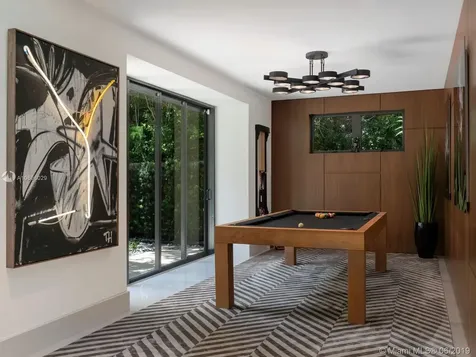 1020 SE 5th Court Fort Lauderdale FL 33301
