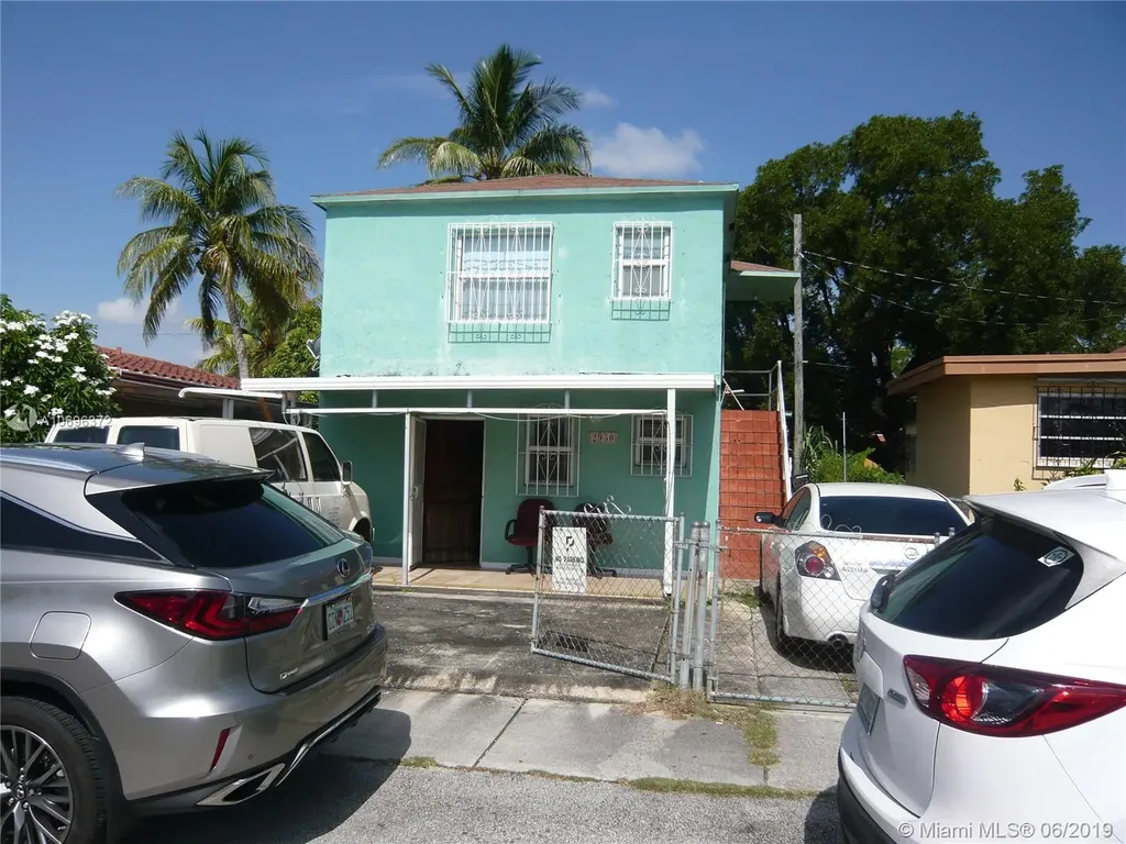 2950 NW 21st Court Miami FL 33142