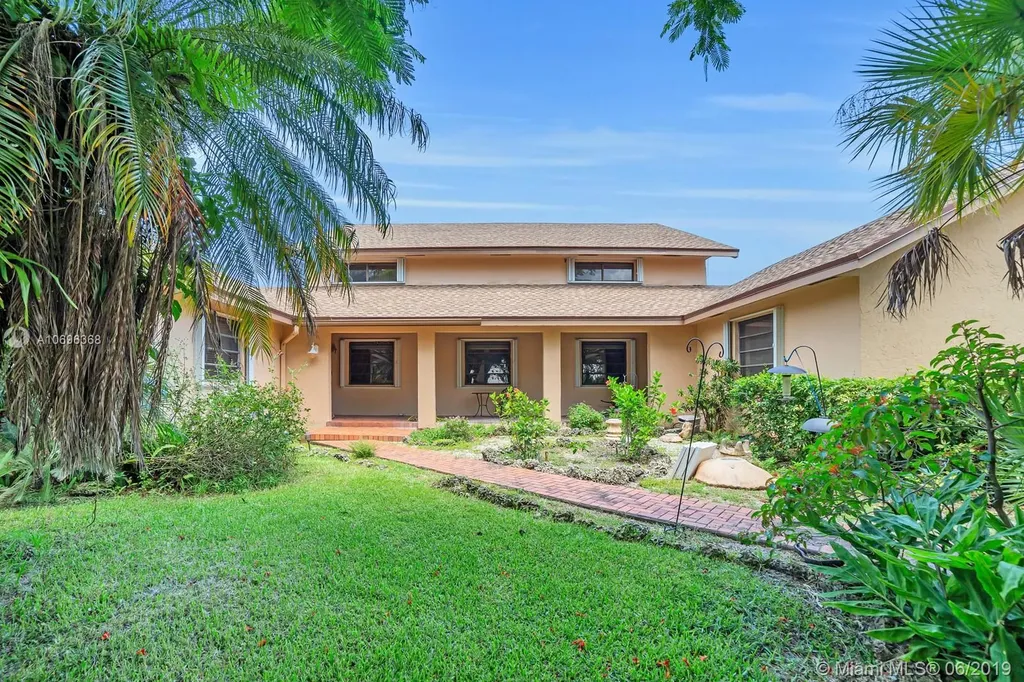 23501 SW 152nd Avenue Homestead FL 33032
