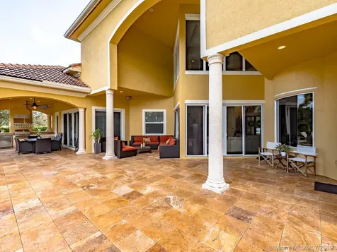 3046 Lake Ridge Lane Weston FL 33332