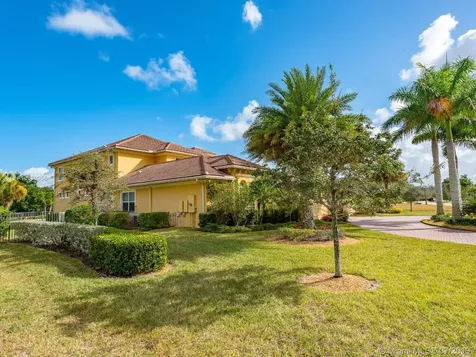 3046 Lake Ridge Lane Weston FL 33332