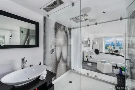 1100 West Avenue Miami Beach FL 33139