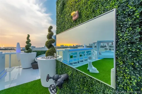 1100 West Avenue Miami Beach FL 33139