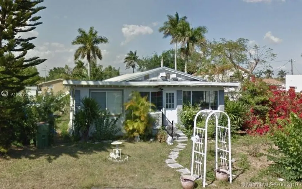 685 NW 14th Street Homestead FL 33030