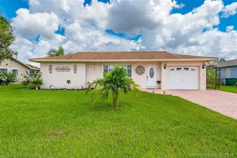 9201 NW 73rd Street Tamarac FL 33321