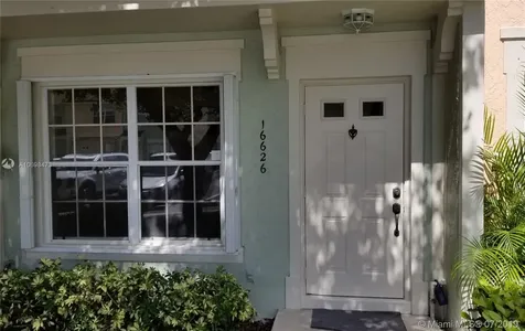 16626 Hemingway Drive Weston FL 33326