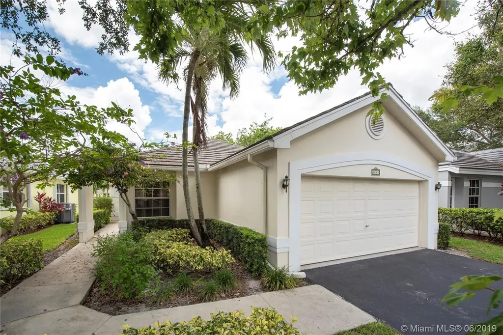 8843 Ivy Court Davie FL 33328