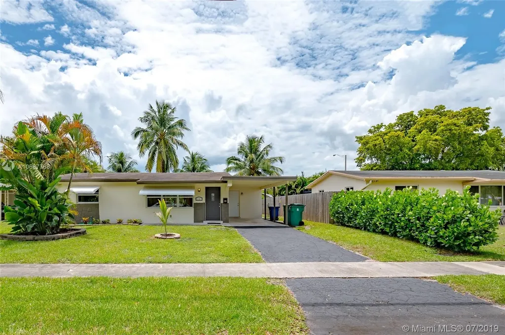 5181 SW 95th Avenue Cooper City FL 33328
