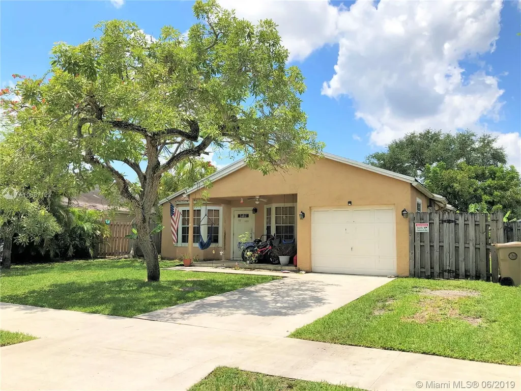 1711 SW 127th Avenue Davie FL 33325