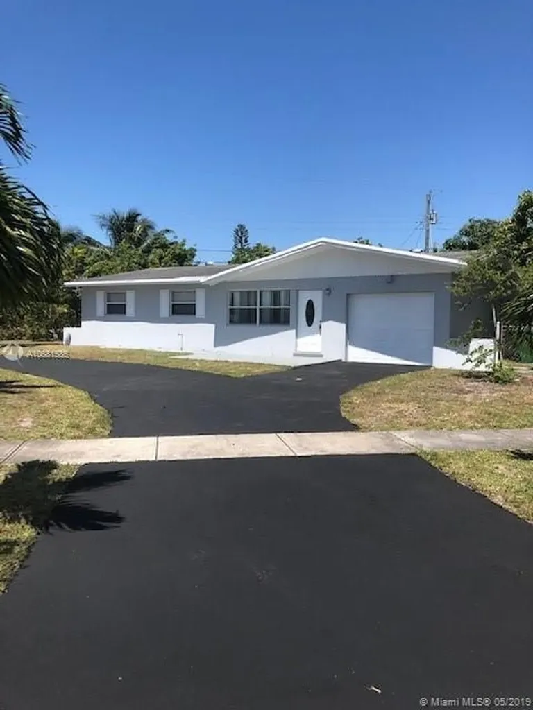 601 NW 37th Avenue Lauderhill FL 33311