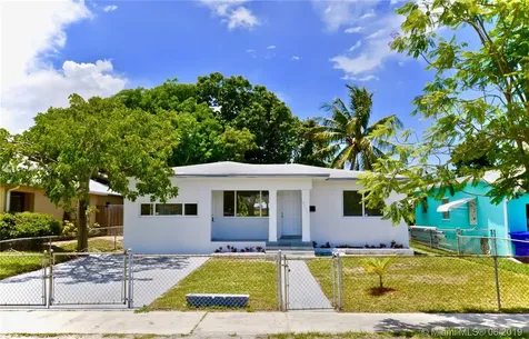 2535 Rodman Street Hollywood FL 33020