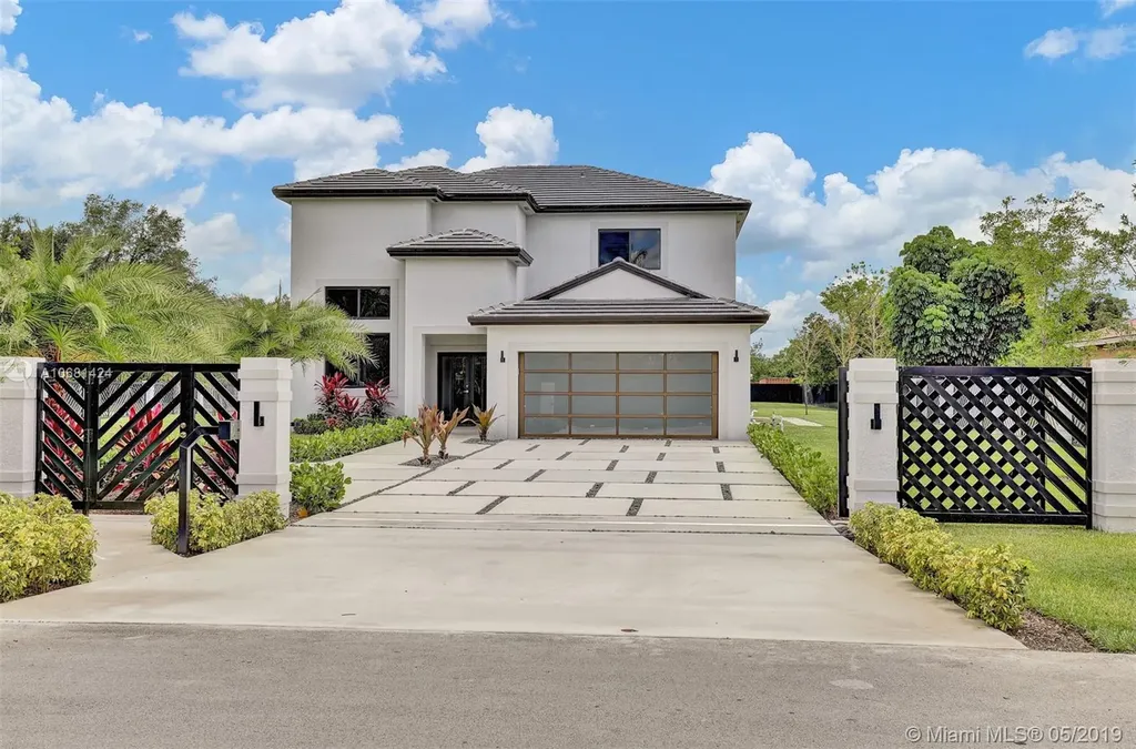 15402 SW 274th Street Homestead FL 33032