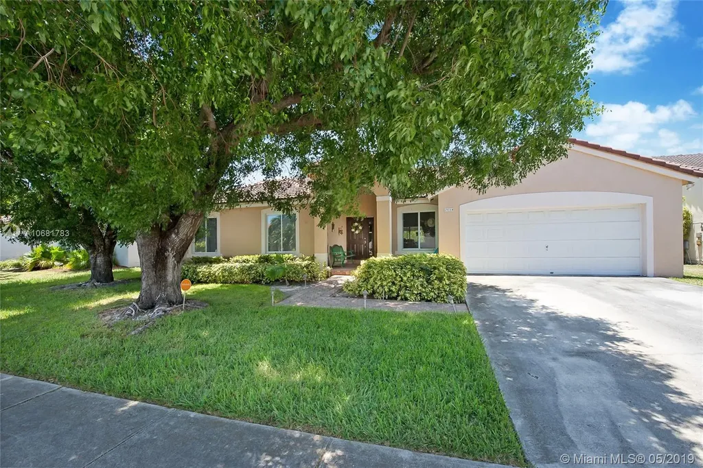 19710 Cutler Court Cutler Bay FL 33189