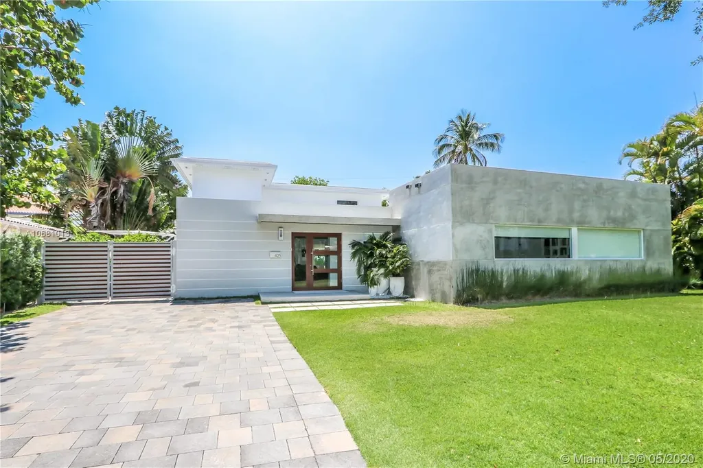425 Glenridge Road Key Biscayne FL 33149