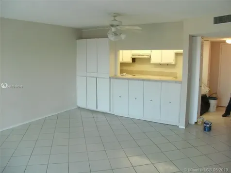 4174 Inverrary Drive Lauderhill FL 33319