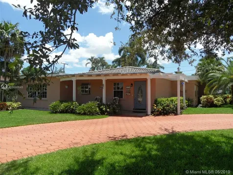 570 Falcon Avenue Miami Springs FL 33166