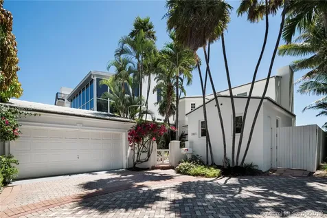 7801 Atlantic Way Miami Beach FL 33141