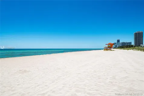 7801 Atlantic Way Miami Beach FL 33141