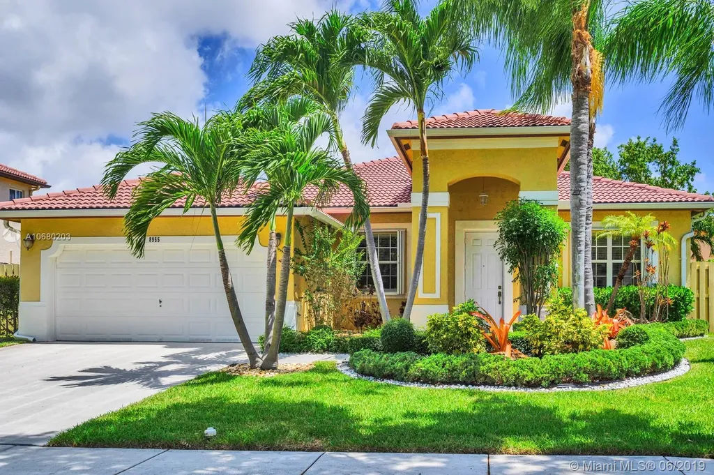 8955 SW 213th Street Cutler Bay FL 33189