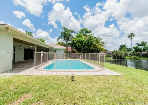 9801 NW 15th Street Plantation FL 33322
