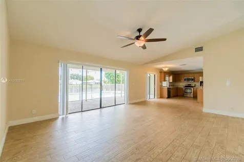 9801 NW 15th Street Plantation FL 33322