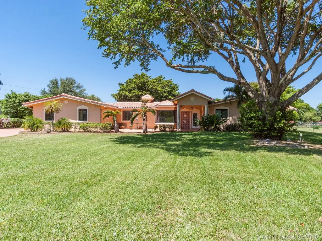 1910 SW 116th Avenue Davie FL 33325