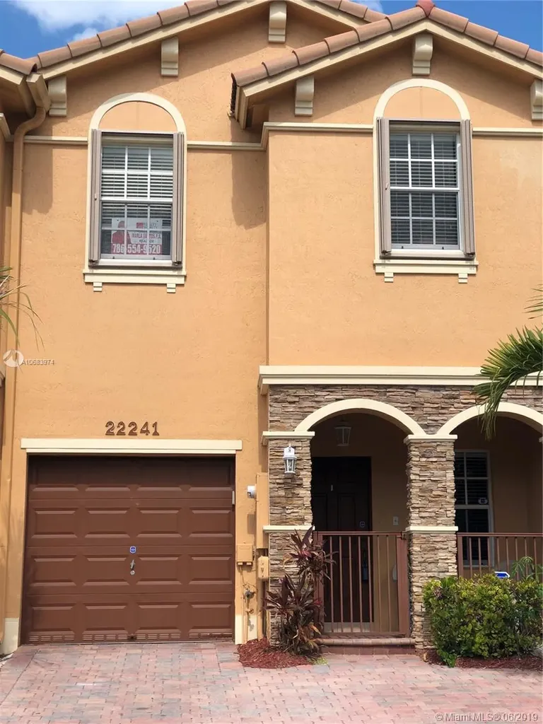 22241 SW 93rd Place Cutler Bay FL 33190