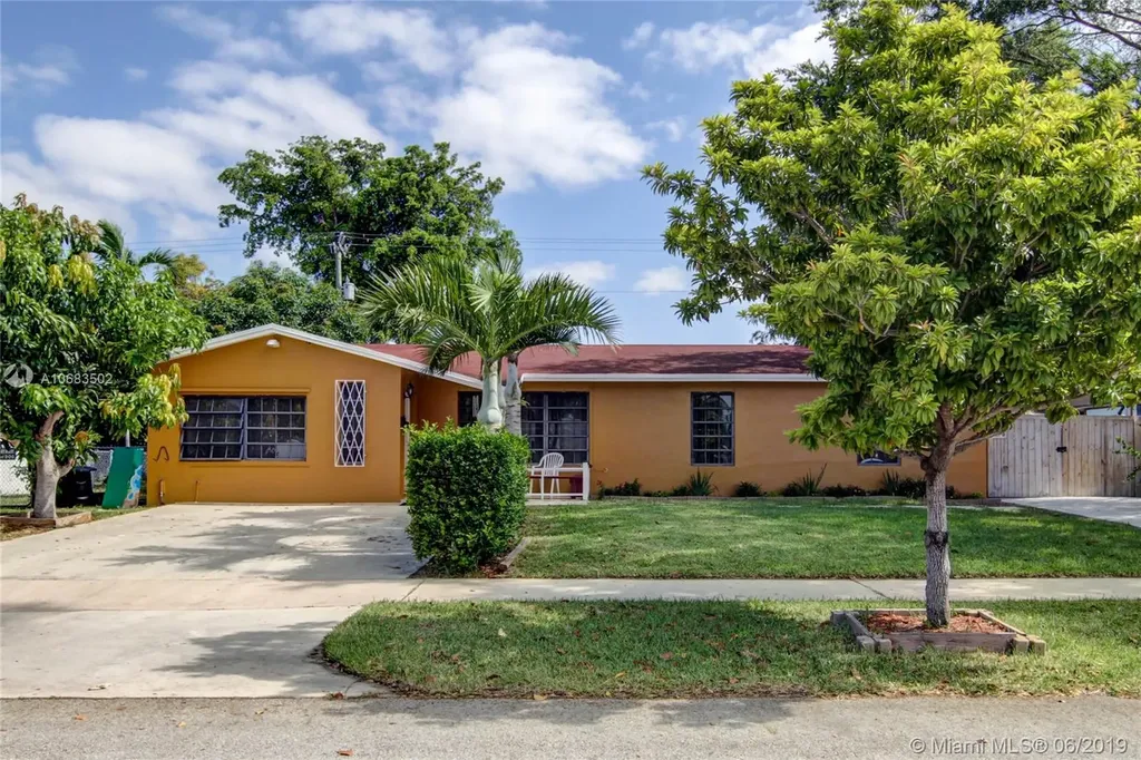 10011 SW 165th Terrace Miami FL 33157
