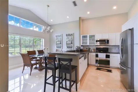 526 Bridgeton Road Weston FL 33326
