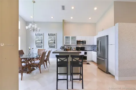 526 Bridgeton Road Weston FL 33326