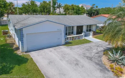 3421 N 41st Court Hollywood FL 33021