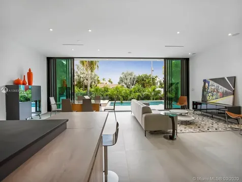 272 Palm Avenue Miami Beach FL 33139