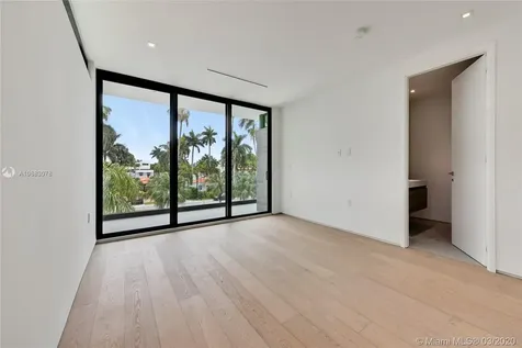 272 Palm Avenue Miami Beach FL 33139