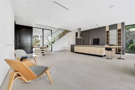 272 Palm Avenue Miami Beach FL 33139