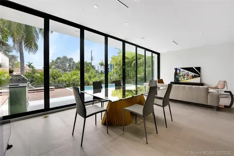 272 Palm Avenue Miami Beach FL 33139