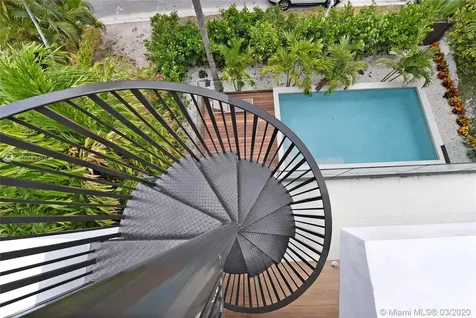 272 Palm Avenue Miami Beach FL 33139