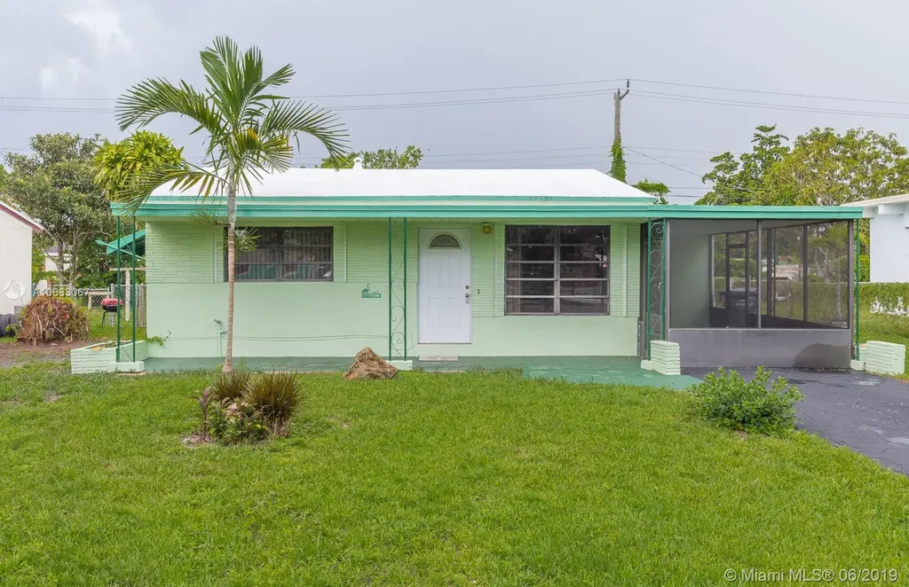 6156 Rodman Street Hollywood FL 33023