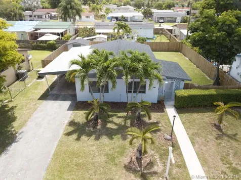 1839 NW 9th Avenue Homestead FL 33030