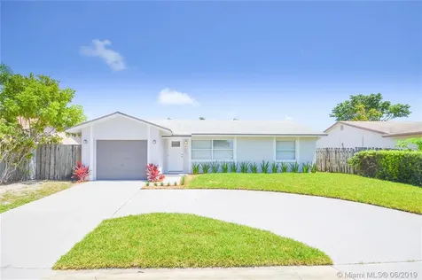 425 NW 18th Court Pompano Beach FL 33060