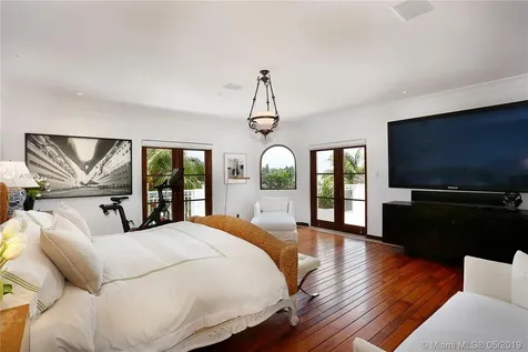 760 Harbor Drive Key Biscayne FL 33149
