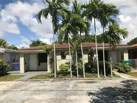 880 NW 31st Avenue Miami FL 33125