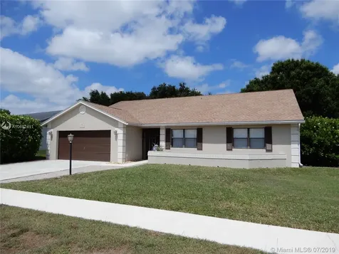 8642 White Egret Way Lake Worth FL 33467