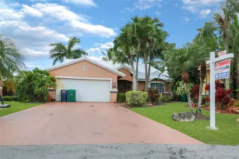 14770 SW 43rd Way Miami FL 33185