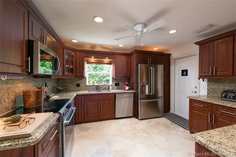 5841 SW 117th Avenue Cooper City FL 33330